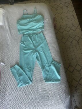 Old Navy Light Aqua Active StudioSmooth Set